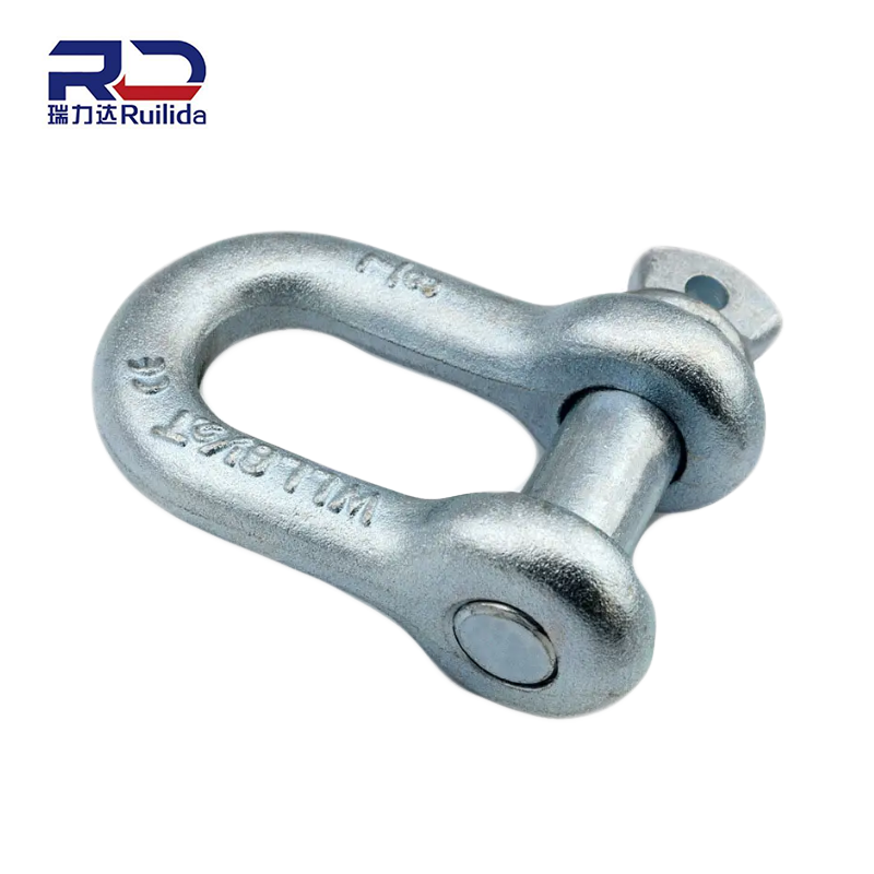 Marine-grade stainless steel D-shackle provides corrosion resistance for offshore rigging applications and durability